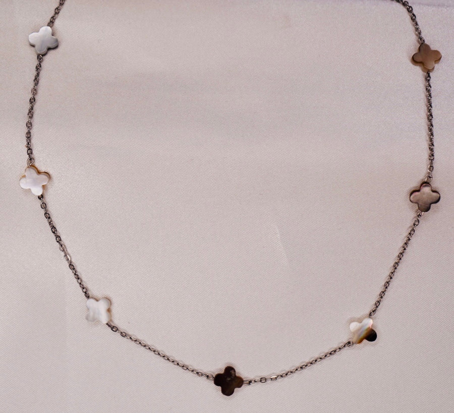 Serene Clover Necklace